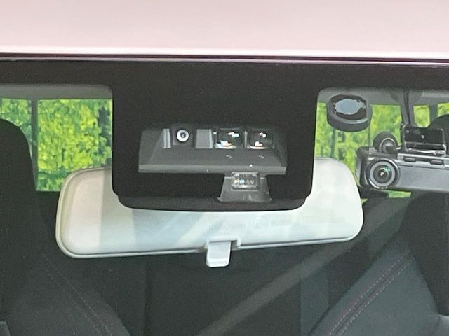 �y�X�Y�L �Z�[�t�e�B�T�|�[�g�z���s���ɑO���̎ԗ�����F�����A�Փ˂������Ȏ��͌x��ƃu���[�L�ŏՓˉ���Ɣ�Q�y�����A�V�X�g�B�����S�Ƀh���C�u�����y���݂��������܂��B