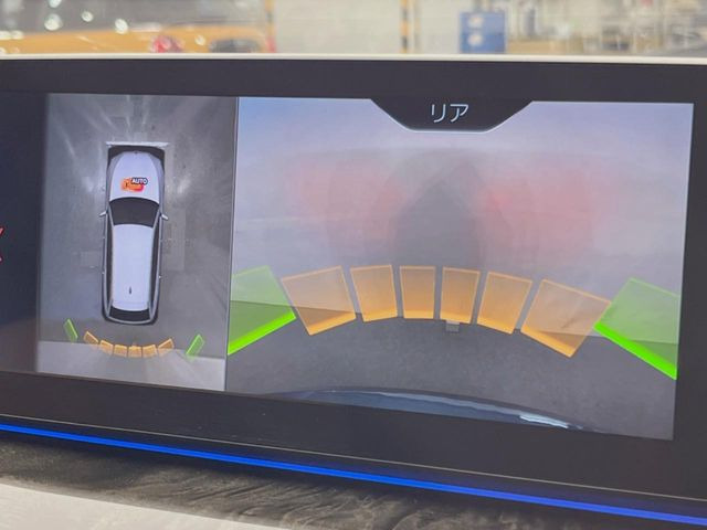 ���p�m���~�b�N�r���[���j�^�[:��p�̃J�����ɂ��A�ォ�猩���낵���悤�Ȏ��_��360�x�N���}�̎��͂��m�F���邱�Ƃ��ł��܂������p�������m�F���₷���A�����ꏊ�ł̐؂�Ԃ��⒓�Ԃ��X���[�Y�ɍs���܂��B