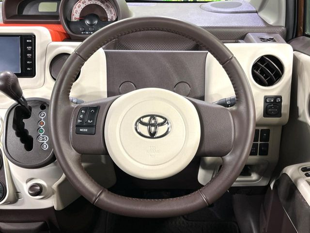 �y�X�e�A�����O�X�C�b�`�z�^�]���A�O������ڐ������炷���ƂȂ��A�I�[�f�B�I���̑��삪�\�ȕ֗��@�\!���S&���K�ȃh���C�u�����o���Ă���܂���