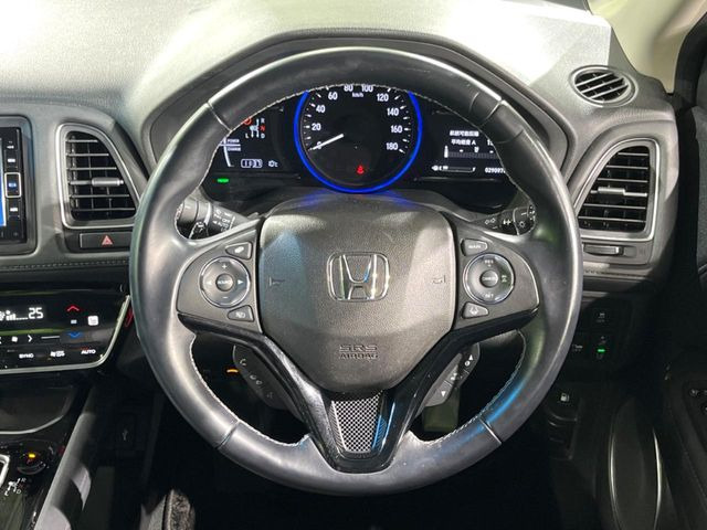 【ステアリングスイッチ】運転中、前方から目線をそらすことなく、オーディオ等の操作が可能な便利機能!安心&快適なドライブを演出してくれます♪