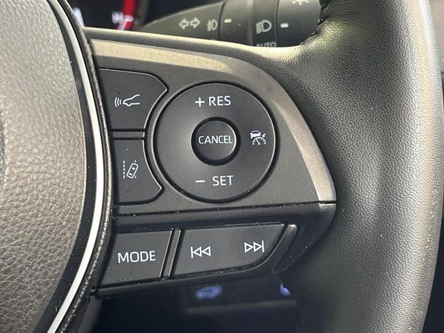 【レーダークルーズコントロール】高速道路での長距離走行が楽に!!自動で速度を保つクルーズコントロールが、衝突軽減システムと連携し、前方の車両を感知して車間を保つように速度調節してくれます!!