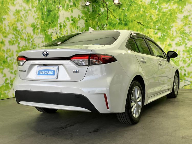 カローラ1.8 ハイブリッド S