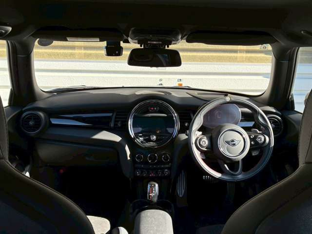 ミニジョン・クーパー・ワークス GP インスパイア―ド エディション