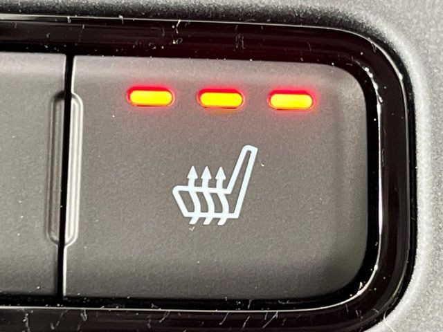 �y�V�[�g�q�[�^�[�z�������ɏd�󂷂�V�[�g�q�[�^�[!�G�A�R����葁�����܂��Ă����̂Ŋ�����̐l�����S�ł��ˁ�G�A�R���̉����͊������邩����A�Ƃ������ɂ����������߂ł��B