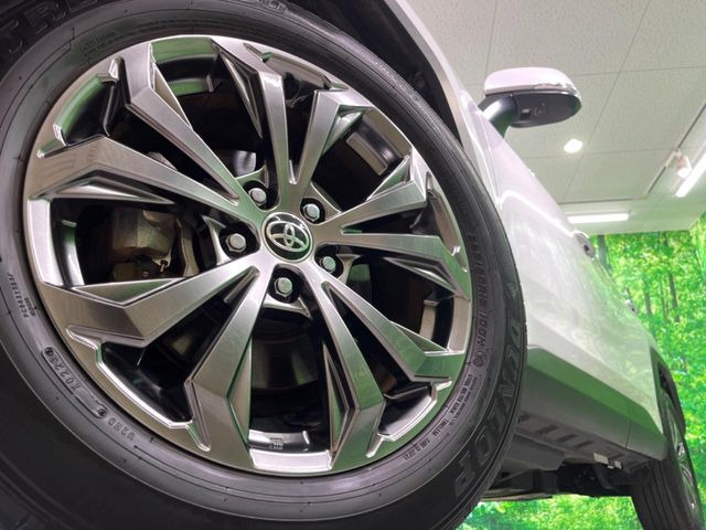 �y����18�C���`�A���~�z�C�[���z�O�ςɃ}�b�`���������A���~�z�C�[���𑕒����Ă���܂��B�e��ЊO�A���~�z�C�[����A�X�^�b�h���X�^�C�����戵�����Ă���܂��B���񂲑��k����������