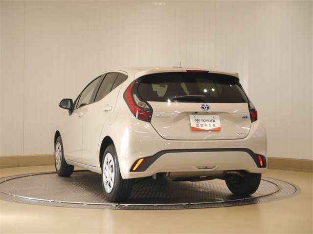 アクア1.5 X E-Four 4WD