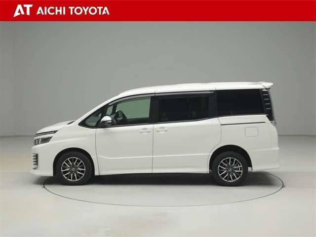 ヴォクシー2.0 ZS