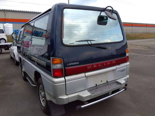 デリカスターワゴン2.5 アクティブワールド ウインタースペシャル エアロルーフ ディーゼル 4WD
