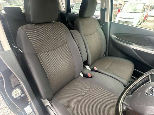 �I�[�����[�J�[�̌y�����Ԃ𒆐S�ɖL�x�ȎԎ����葵���Ă���܂��􂨒T���̂��Ԃ������ƌ�����܂�!!