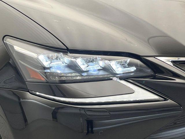 �y�O��LED�w�b�h���C�g�z�X�^�C���b�V���Ȍ����ڂ̎O��LED�w�b�h���C�g�𑕔���X�^�C�������łȂ��A��Ԃ̑��s�����E�ǍD�ň��S���Ă���肢�������܂��B