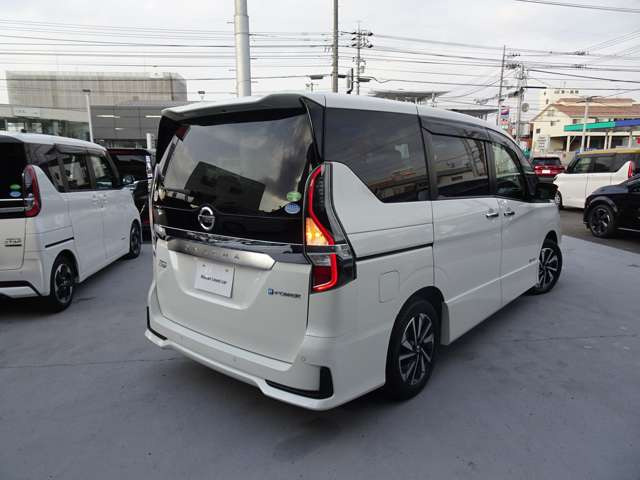 セレナ1.2 e-POWER ハイウェイスター V