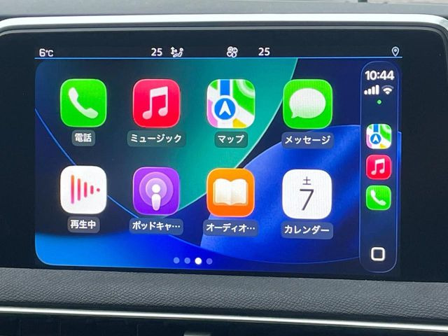 ��Apple Car Play:�X�}�z�Ƃ̗L���ڑ��ŁA�i�r�E�I�[�f�B�I�Đ��ȂǃX�}�z�̃A�v���@�\����ʂł��g����֗��@�\�ł�!