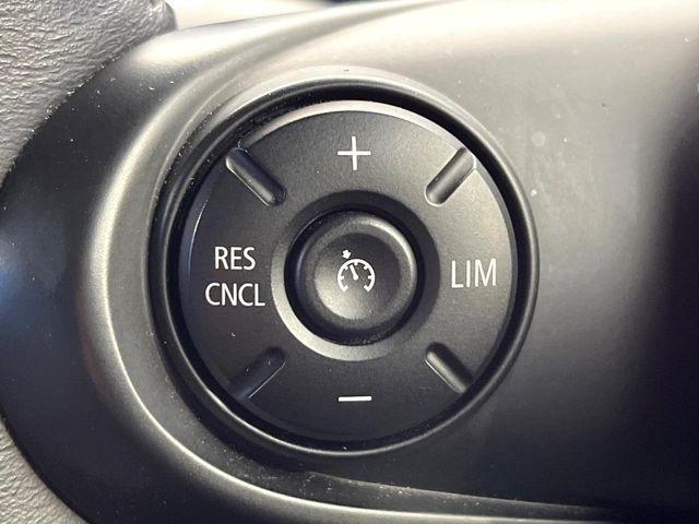 ���I�[�g�N���[�Y�R���g���[��:�������H�⎩���Ԑ�p���H���ɂāA�葬���q���\�ƂȂ�֗��ȋ@�\�ł��B�������ړ��̍ۂł����ɂ����֗��ɂ��g�����������܂���