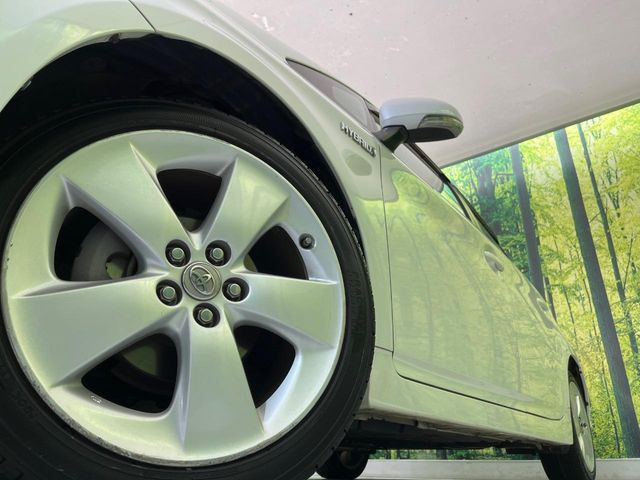 �y����17�C���`�A���~�z�C�[���z�O�ςɃ}�b�`���������A���~�z�C�[���𑕒����Ă���܂��B�e��ЊO�A���~�z�C�[����A�X�^�b�h���X�^�C�����戵�����Ă���܂��B���񂲑��k����������