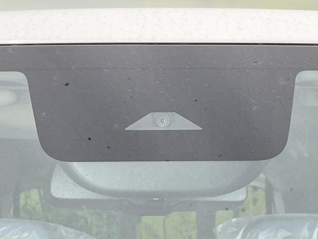 �y�G�}�[�W�F���V�[�u���[�L�z���s���ɑO���̎ԗ�����F�����A�Փ˂������Ȏ��͌x��ƃu���[�L�ŏՓˉ���Ɣ�Q�y�����A�V�X�g�B�����S�Ƀh���C�u�����y���݂��������܂��B