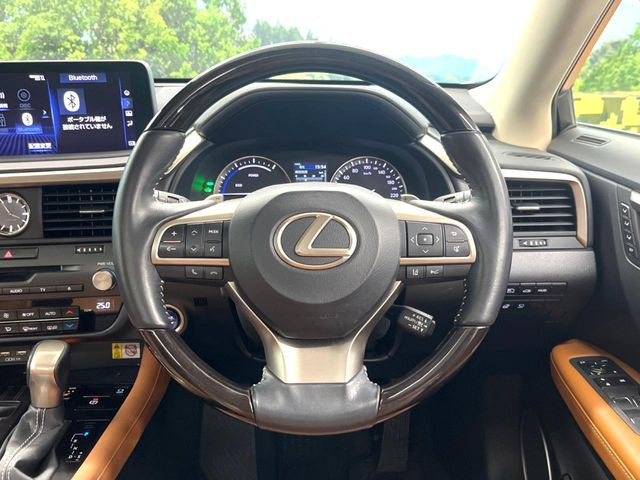 �y�����v�����X�e�A�����O�z�㎿�Ȋv���g�p���邱�ƂŁA��ɂ����������݂ƂĂ��^�]���₷���n���h���ł���