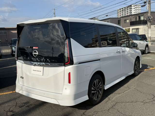 セレナ2.0 ハイウェイスターV