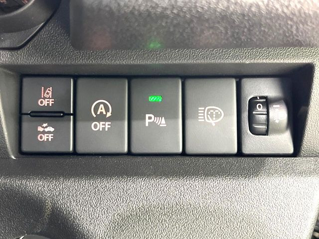 �y�A�C�h�����O�X�g�b�v�z�ԐM����a�؂Œ�Ԃ����ۂɃG���W�����~���A���ʂȔR���̏����}���܂��B�R��������ی�ɂȂ���@�\��G���W���̓u���[�L�𗣂��΍Ďn�����܂��B