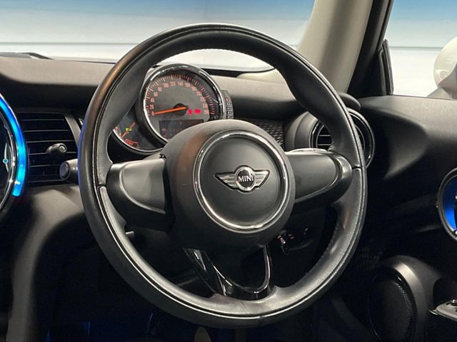 ���n���h�����̃X�������Ȃ��A���ꂢ�ȏ�Ԃ��ێ����Ă���܂��B�e�X�C�b�`���̓�����m�F�ς݂ł��B