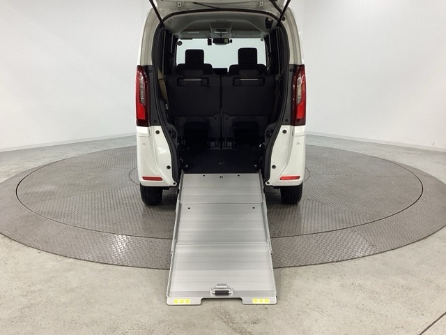 N-BOXスロープ 4WD