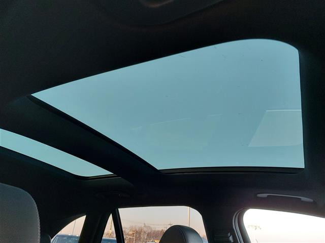 GLC220d 4マチック スポーツ 本革仕様 4WD