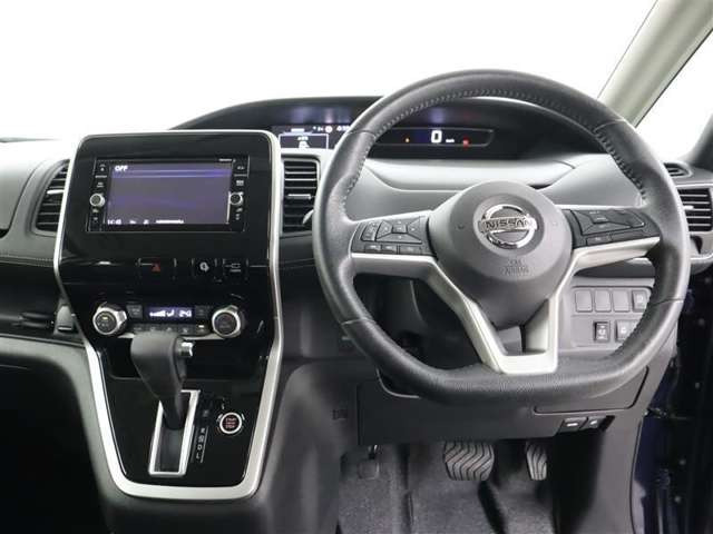 セレナ2.0 ハイウェイスター VセレクションII