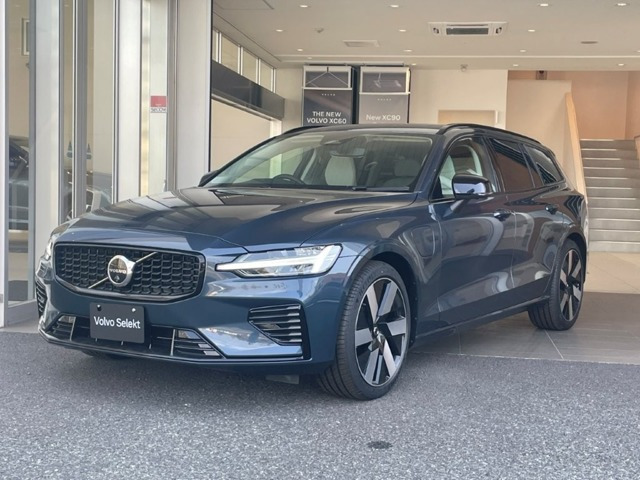 V60ウルトラ T6  AWD プラグインハイブリッド 4WD