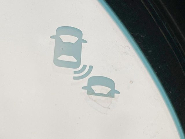 �y�u���C���h�X�|�b�g�C���t�H���[�V�����z���s���A�h�A�~���[�̎��p�ɂȂ�₷���ӏ��Ɍ㑱�Ԃ��ڋ߂���ƃT�C�h�~���[�t�߂Ɍx����\���A�h���C�o�[�ɒ��ӊ��N�����Ă���܂��B