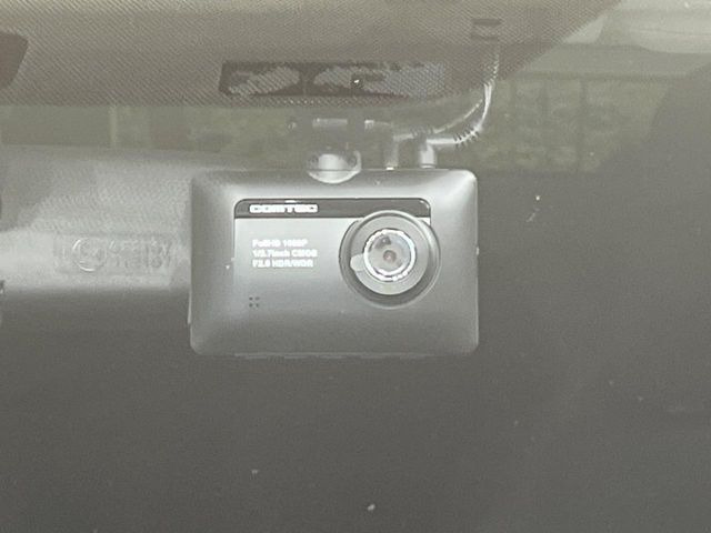 �y�h���C�u���R�[�_�[�z���S�E���S�ȃJ�[���C�t�ɕK�{�̃h���C�u���R�[�_�[�𑕔�!���s���͂������A������^�]�⎖�̂ɑ��������ۂ̏󋵂��f���ŋL�^���A����̃��X�N�ɔ����܂��B