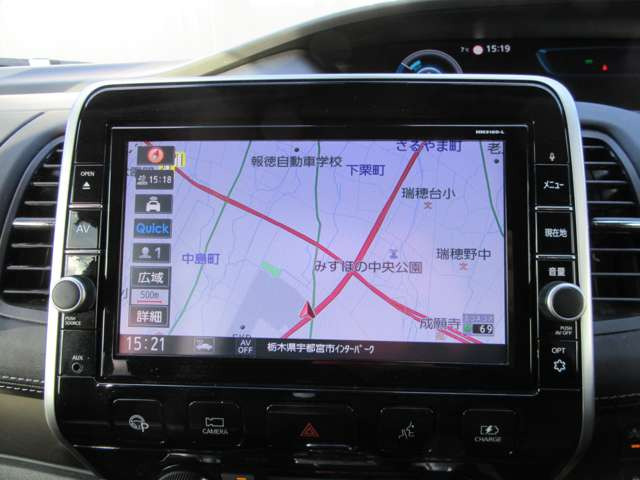 セレナ1.2 e-POWER ハイウェイスターV