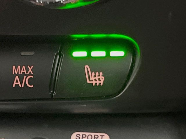 ���t�����g�V�[�g�q�[�e�B���O:�^�]�ȁE����ȋ��ɎO�i�K�Œ��߂��\�ȃV�[�g�q�[�^�[�𑕔����Ă���܂��B�G�߂��킸���K�ɂ��g�p���������܂��B