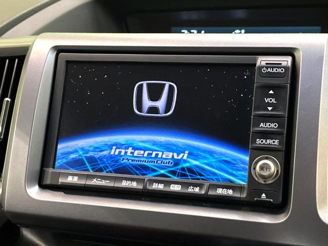 �y�����i�r�z�l�C�̏����i�r�𑕔����Ă���܂��B�i�r�̎g���₷���͂������A�I�[�f�B�I�@�\���[��!�L�����v�◷�s�͂������A�ʋ΂┃�����ȂǕ��i�̃h���C�u���y�����Ȃ�͂���