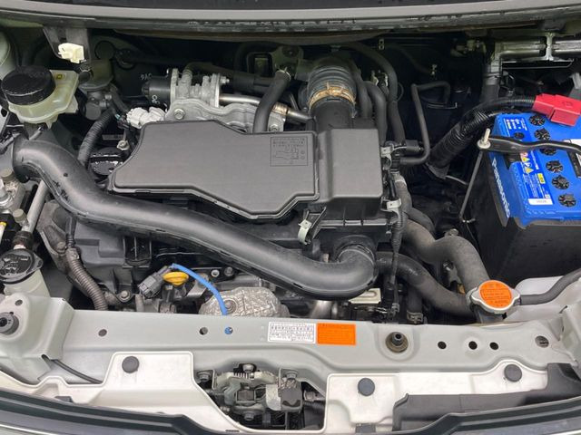 親切・丁寧な専門メカニックスタッフが応対!・車検・点検整備・事故等の修理などアフターサービスも安心。お車のカスタマイズもネクステージのサービススタッフまでご相談ください!