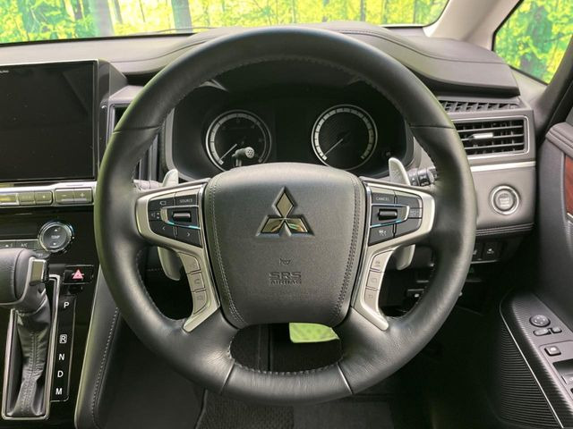 �y�����v�����X�e�A�����O�z�㎿�Ȋv���g�p���邱�ƂŁA��ɂ����������݂ƂĂ��^�]���₷���n���h���ł���