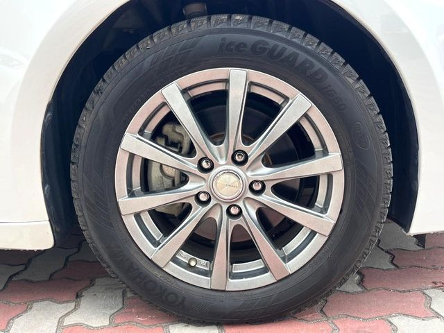 �y16�C���`�A���~�z�C�[���z�O�ςɃ}�b�`�����A���~�z�C�[���𑕒����Ă���܂��B�e��A���~�z�C�[����A�X�^�b�h���X�^�C�����戵�����Ă���܂��B���񂲑��k����������