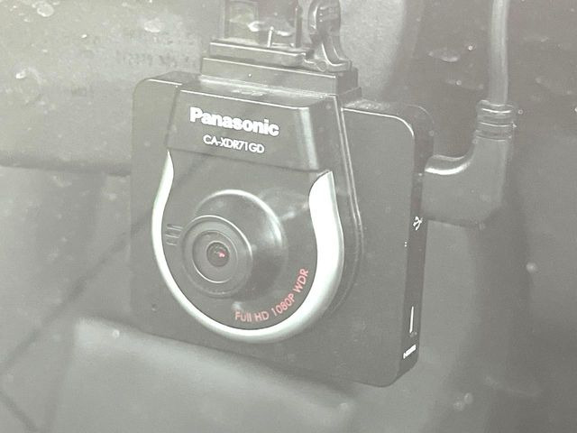 �y�h���C�u���R�[�_�[�z�h���C�u���R�[�_�[����!���s���͂������A������^�]�⎖�̂ɑ��������ہA�f���ŋL�^���A����̃��X�N�ɔ����܂��B���L�^�pSD�J�[�h�͂��q�l�����g�ł��������������K�v������܂��B