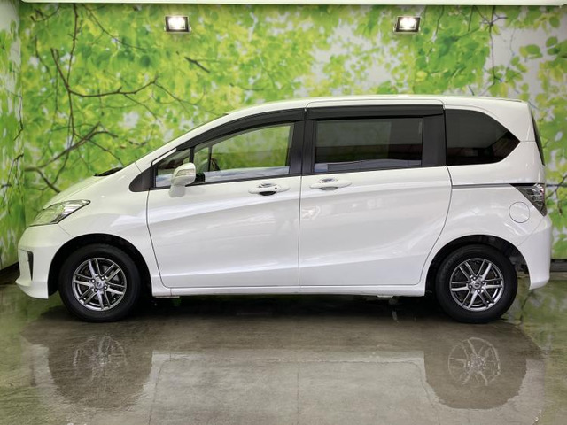 フリード1.5 G プレミアムエディション