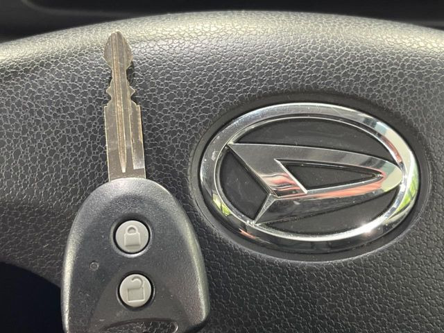 �y�L�[���X�z�������ꂽ�ꏊ����ł��{�^����Ńh�A�̊J���E�{�����ł���̂łƂ��Ă��֗�!�h�A�̌�������ɏ������邱�Ƃ�����܂����