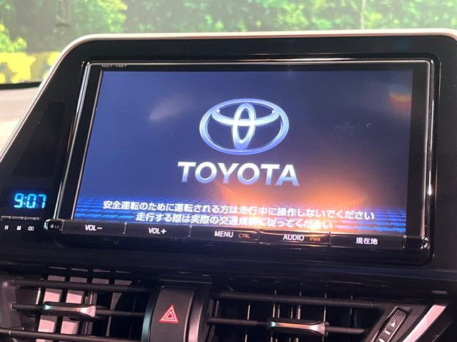 �y�����i�r�z�l�C�̏����i�r�𑕔����Ă���܂��B�i�r�̎g���₷���͂������A�I�[�f�B�I�@�\���[��!�L�����v�◷�s�͂������A�ʋ΂┃�����ȂǕ��i�̃h���C�u���y�����Ȃ�͂���