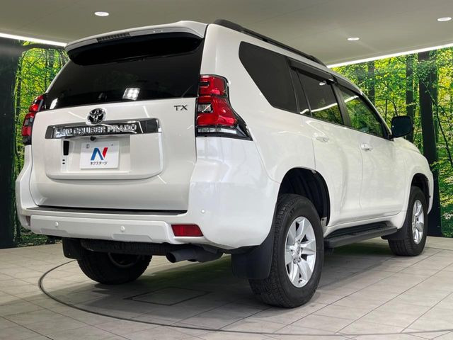 ☆全国のネクステージからお取り寄せが可能※!遠方の店舗に展示してあるクルマが気になる場合も、最寄りの店舗でご覧いただくことが可能です!是非私たちに要望をお聞かせください!※別途費用