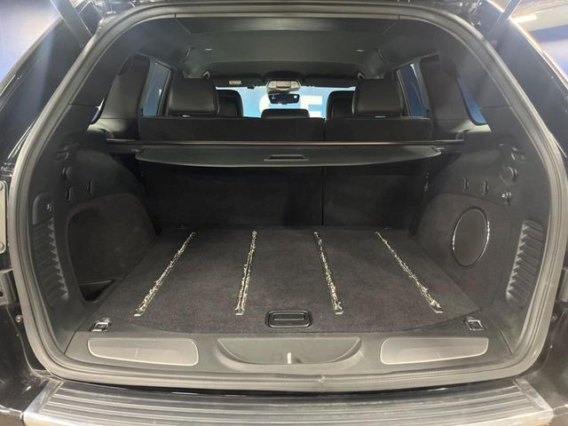 ���g�����N���[��:����L������e�X�y�[�X!���ꂾ���̍L��������΂��������⃌�W���[�Ȃǂɂ��œK�ł�!�g�p�������Ȃ����ꂢ�ȏ�Ԃ��ێ����Ă���܂��B