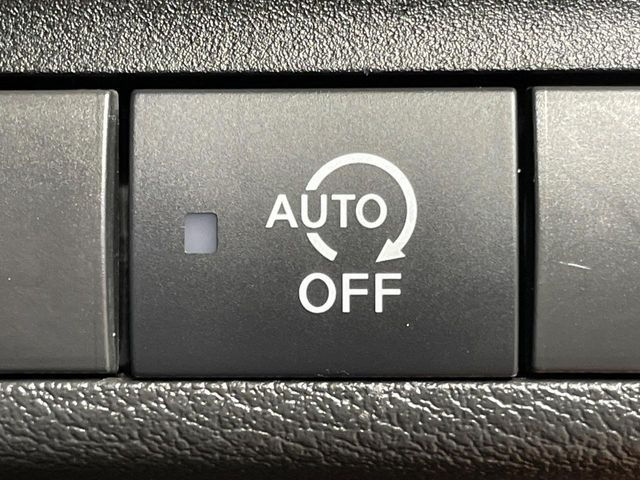 �y�A�C�h�����O�X�g�b�v�z�ԐM����a�؂Œ�Ԃ����ۂɃG���W�����~���A���ʂȔR���̏����}���܂��B�R��������ی�ɂȂ���@�\��G���W���̓u���[�L�𗣂��΍Ďn�����܂��B