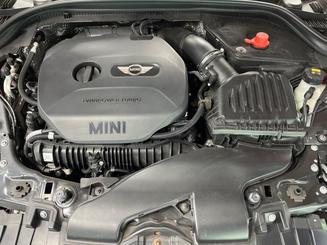 �����X�ł́A�e���[�J�[�̐�p�f�f�e�X�^�[�𓱓��B���Ǝ��i�����e�N�j�J���X�^�b�t���풓���Ă���܂��̂ŁA������̍ۂɂ����S���Ă����p���������܂��B