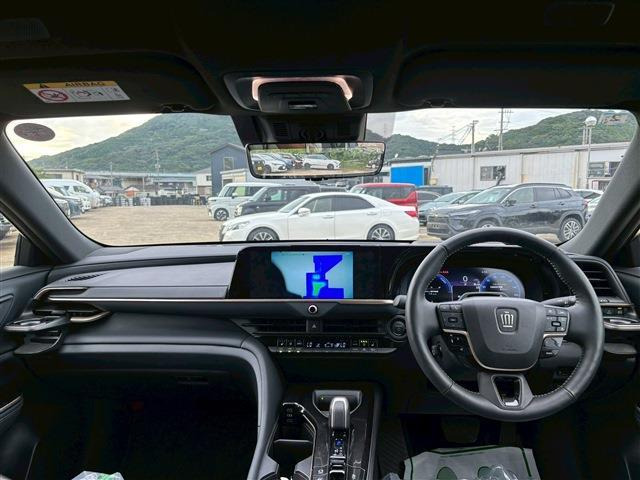 クラウンスポーツ2.5 Z E-Four 4WD