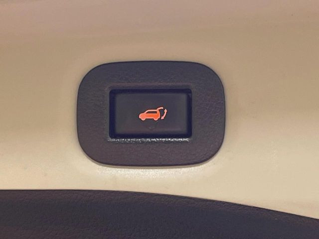 �y�p���[�o�b�N�h�A�z�X�}�[�g�L�[��^�]�Ȃ̃{�^�������������Ń��A�Q�[�g�������ŊJ���܂�!�ו��������Ă��鎞��A�����ʒu�ɂ���o�b�N�h�A��߂�ۂɕ֗��ȋ@�\�ł���