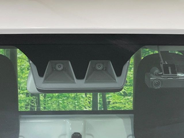 �y�X�}�[�g�A�V�X�g�z���s���ɑO���̎ԗ�����F�����A�Փ˂������Ȏ��͌x��ƃu���[�L�ŏՓˉ���Ɣ�Q�y�����A�V�X�g�B�����S�Ƀh���C�u�����y���݂��������܂��B