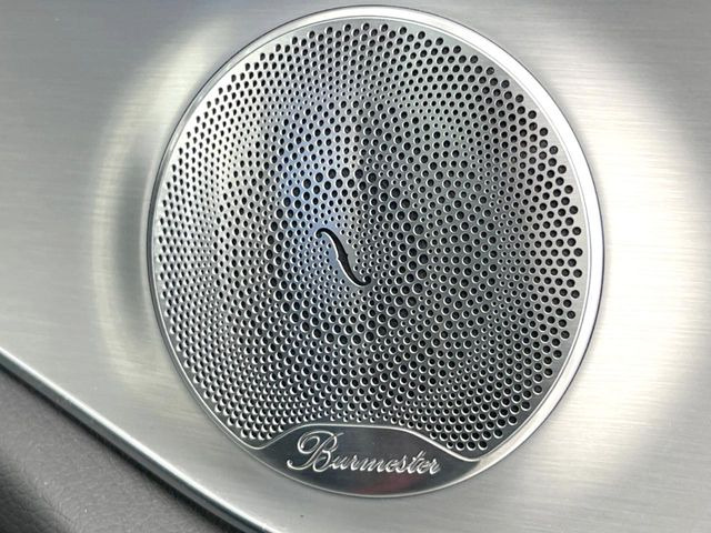 ��Burmester�T���E���h�V�X�e��:�n�C�G���h�I�[�f�B�I��僁�[�J�[����|����Ԑ�p�̃v���~�A���X�s�[�J�[�𑕔��B�����̃X�s�[�J�[����A���̗������܂ŕ����鍂�i���ȉ��y�����y���݂��������܂��B