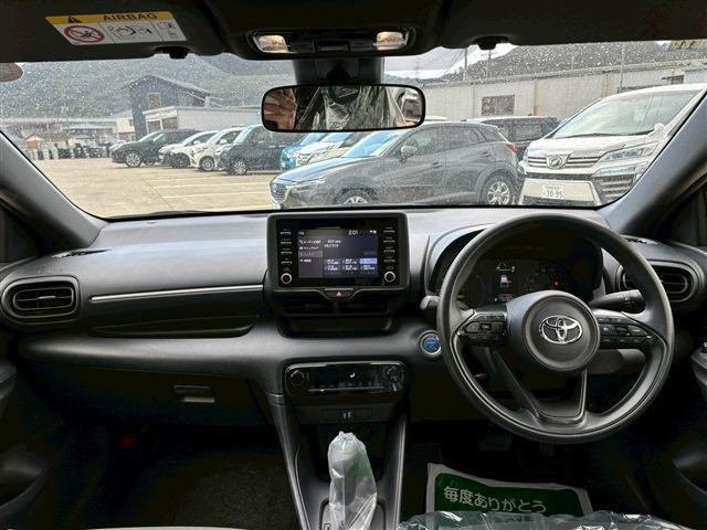 ヤリス1.5 ハイブリッド X