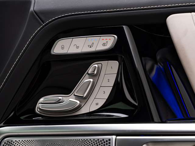 �y �J�X�^�}�C�Y �z��ȃJ���[�����O�͔������郉�b�s���O���������߁B�O��̃o���p�[�ƐF���������ăp���_�̂悤�ȃc�[�g��(�c�[�g�[��)�̎d�l�ɂ��Ă������ł���B�����k���҂����Ă���܂��B