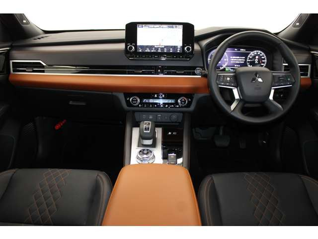 アウトランダーPHEV 2.4 P 4WD